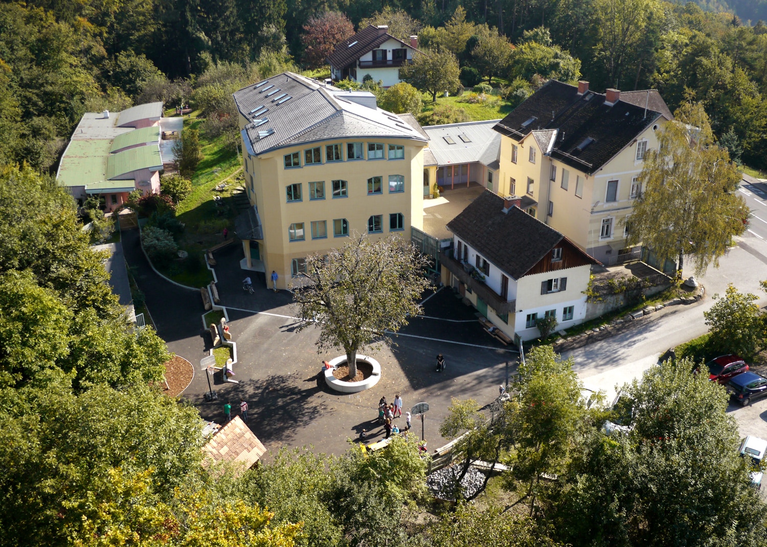 Schule von oben